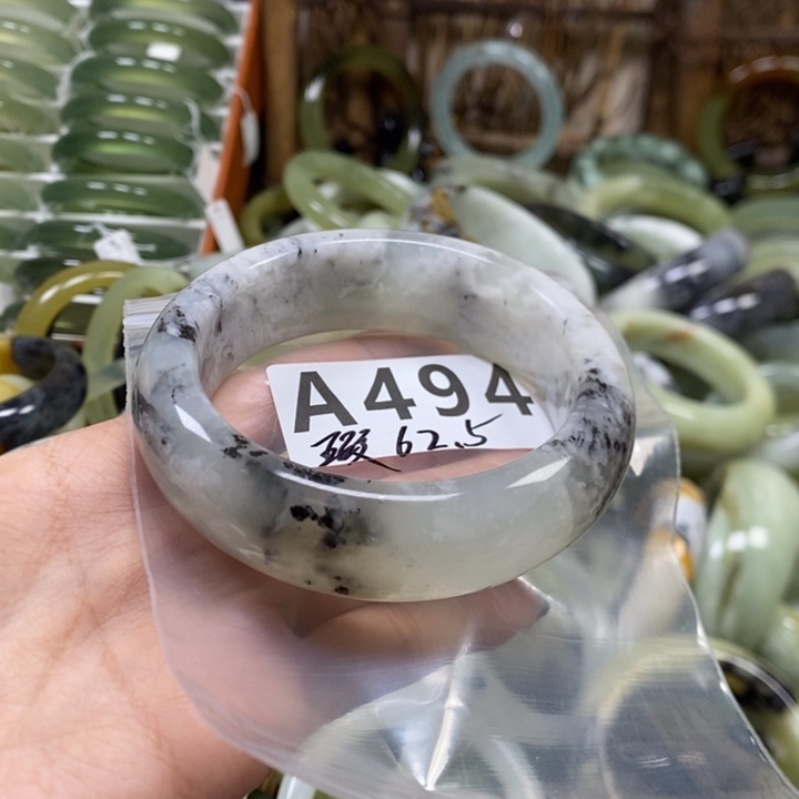 雁***馨蛇纹石玉未镶嵌手镯