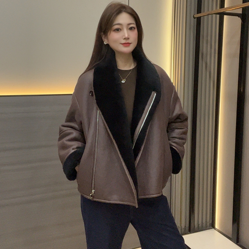 GSQ/JL2557海宁2025冬季新款羊羔毛皮毛一体外套女短款翻领皮草