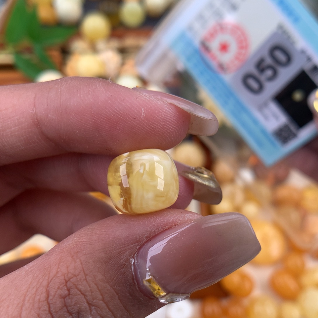 琥珀珠宝奇石未镶嵌12