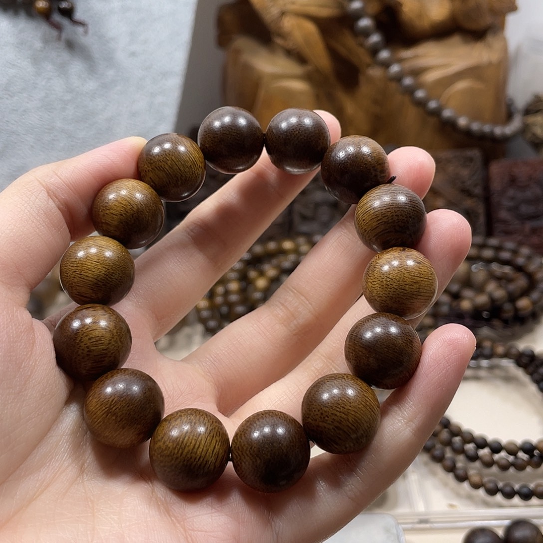 陕***柱手串沉香越南芽庄白棋楠