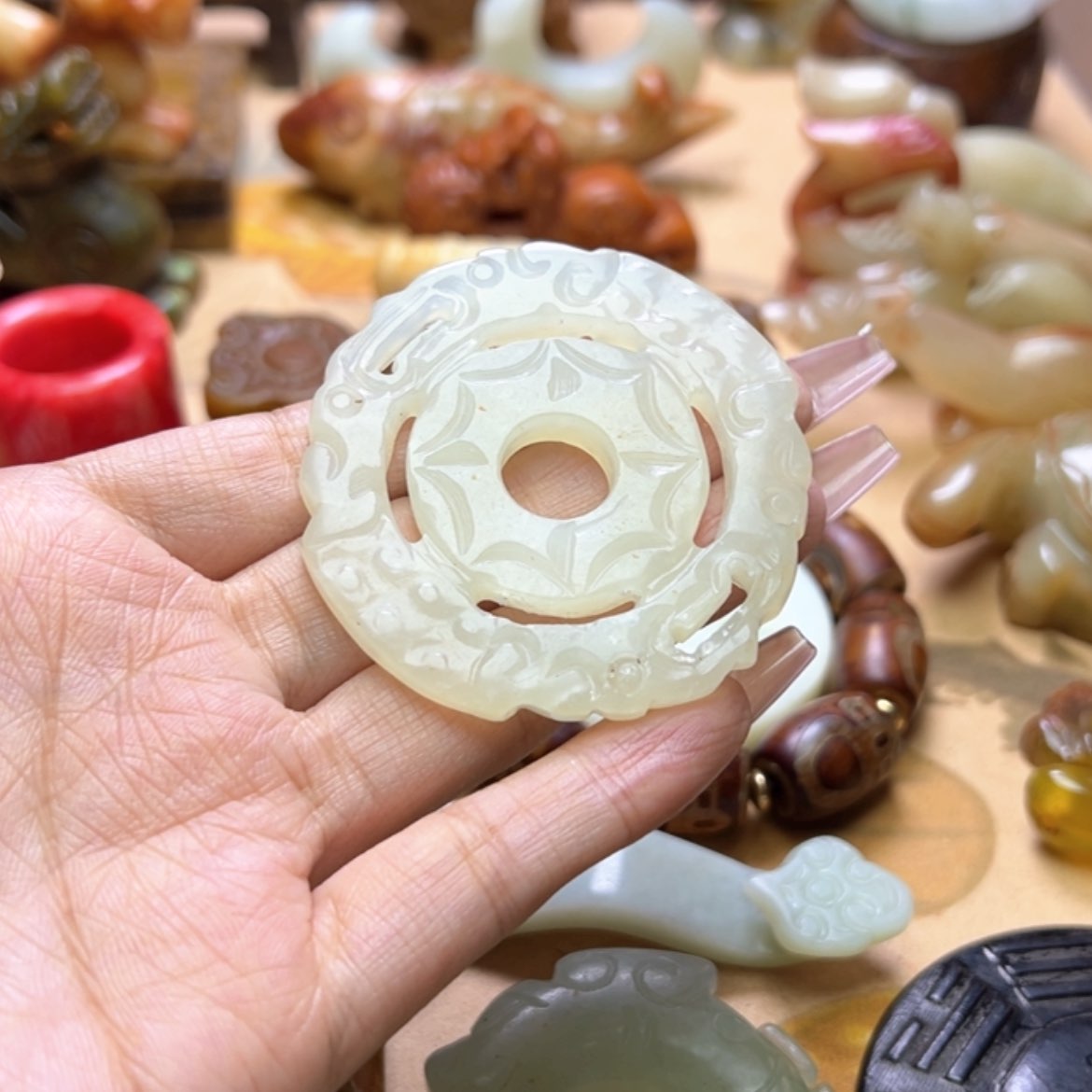 【闪购商品】蛇纹石玉颈饰未镶嵌