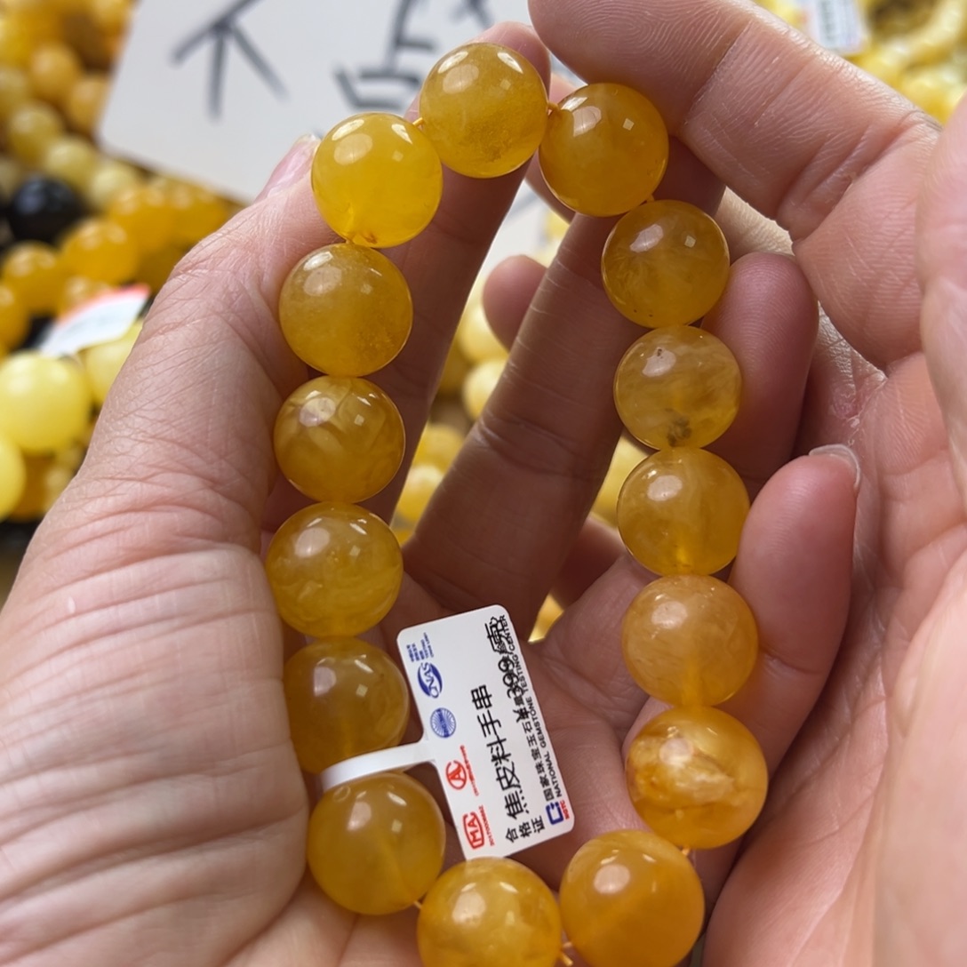琥珀珠宝奇石未镶嵌