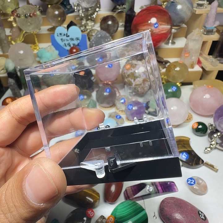 莹***莹水晶未镶嵌珠宝半成品