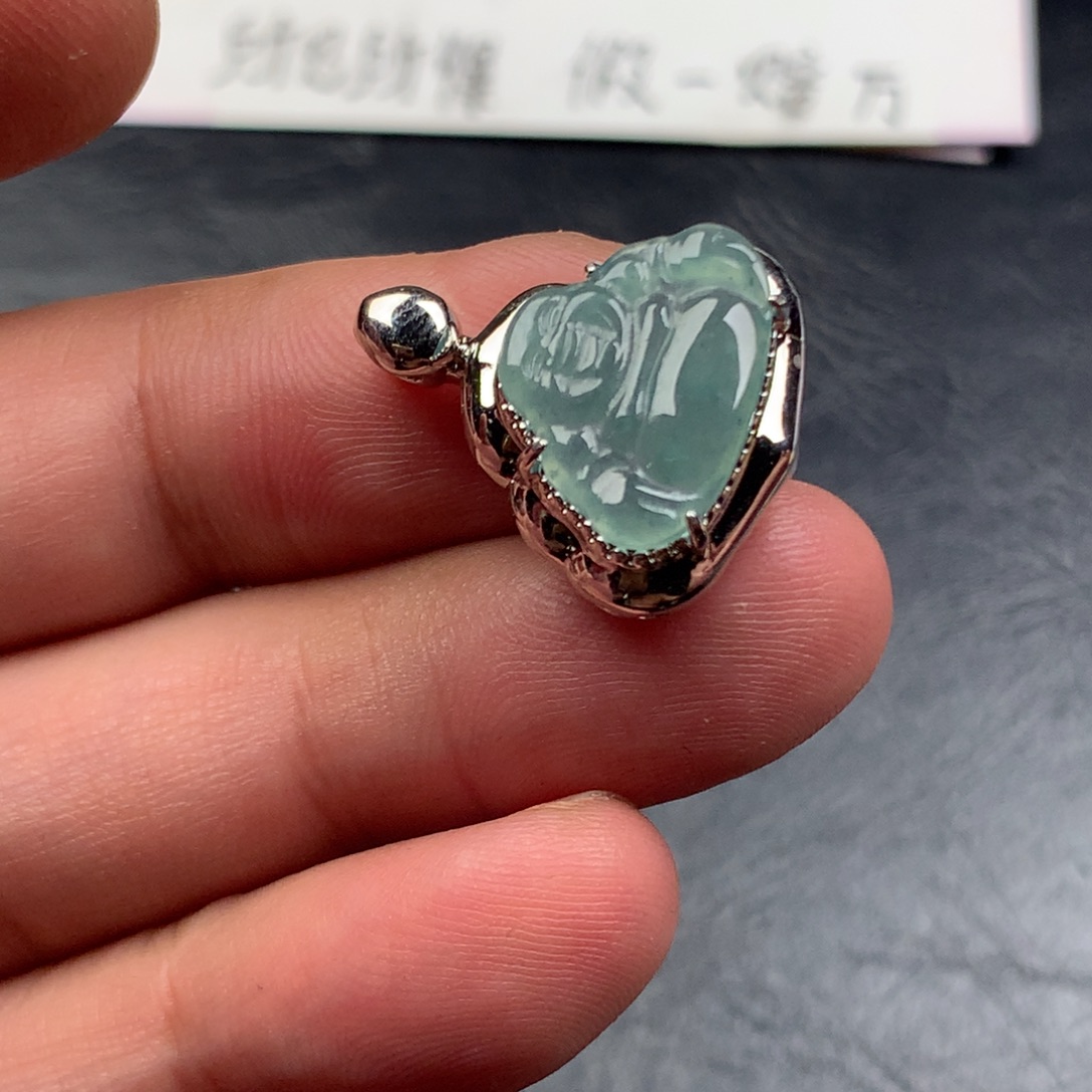 颈饰未镶嵌翡翠小佛公