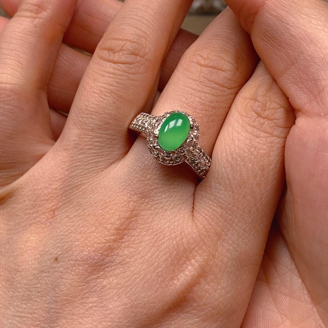 翡翠戒指未镶嵌翡翠蛋面