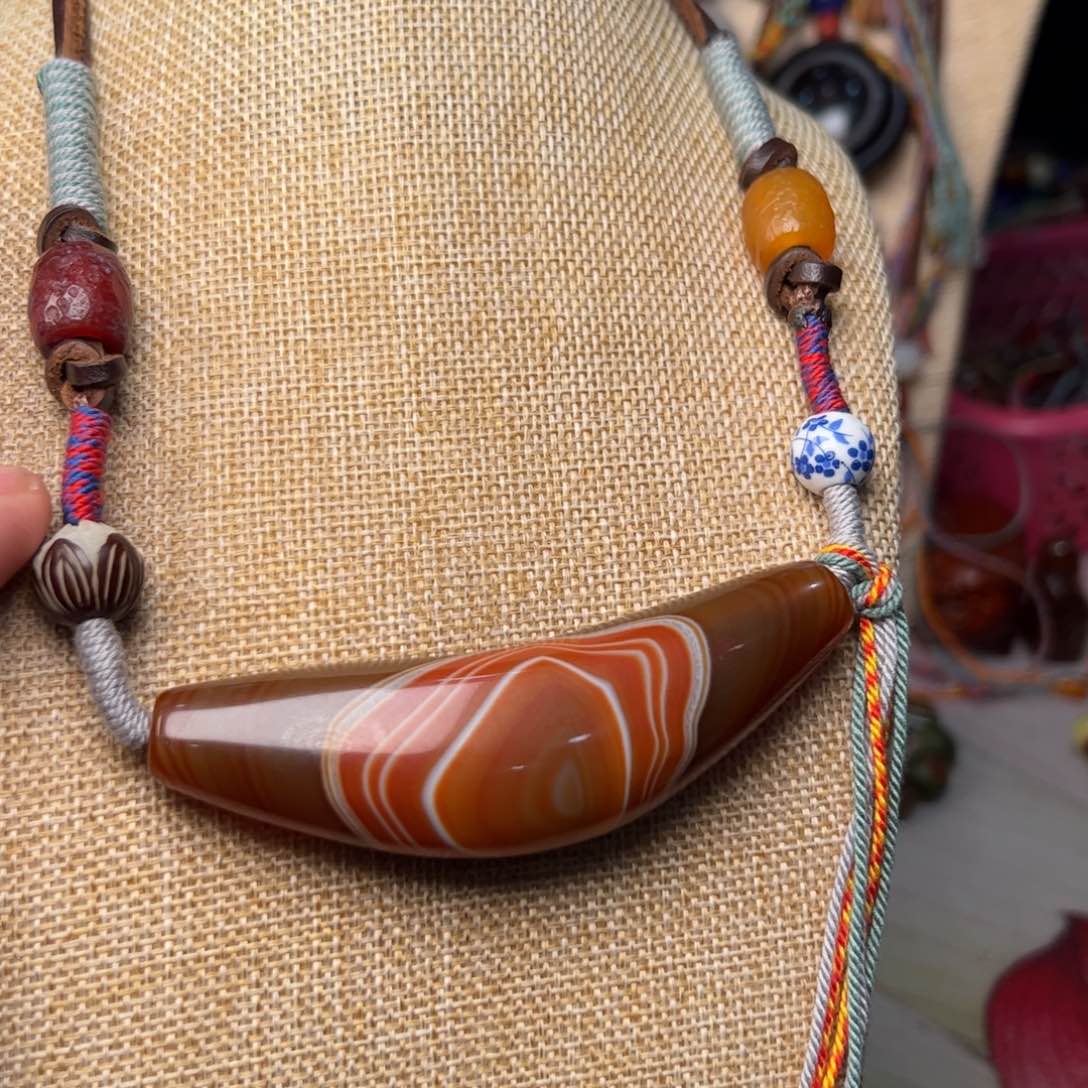 玛瑙/玉髓颈饰未镶嵌