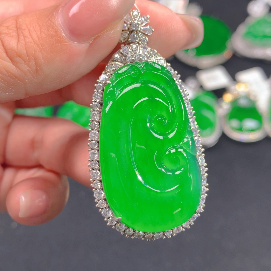 翡翠颈饰银S925镶嵌111111111