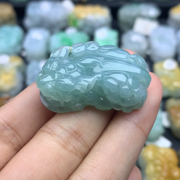 翡翠颈饰未镶嵌天然缅甸翡翠