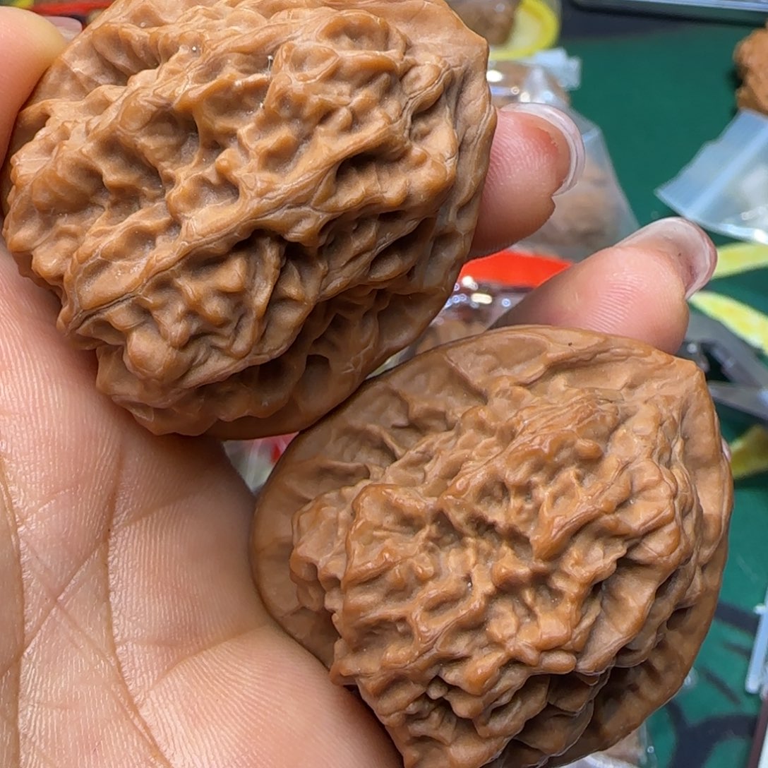 卖***柴文玩核桃吊坠41全品罗汉头