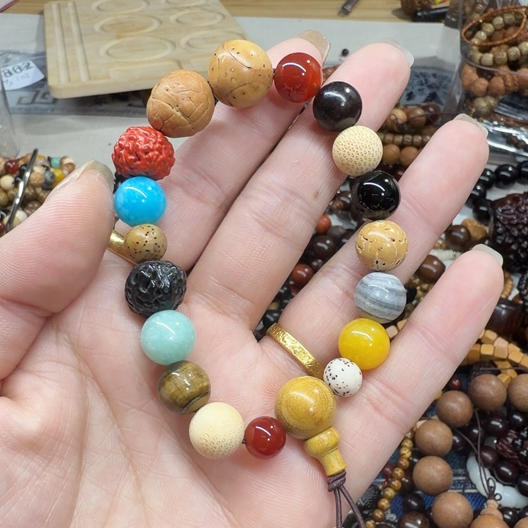 无事牌维腊木（绿檀）