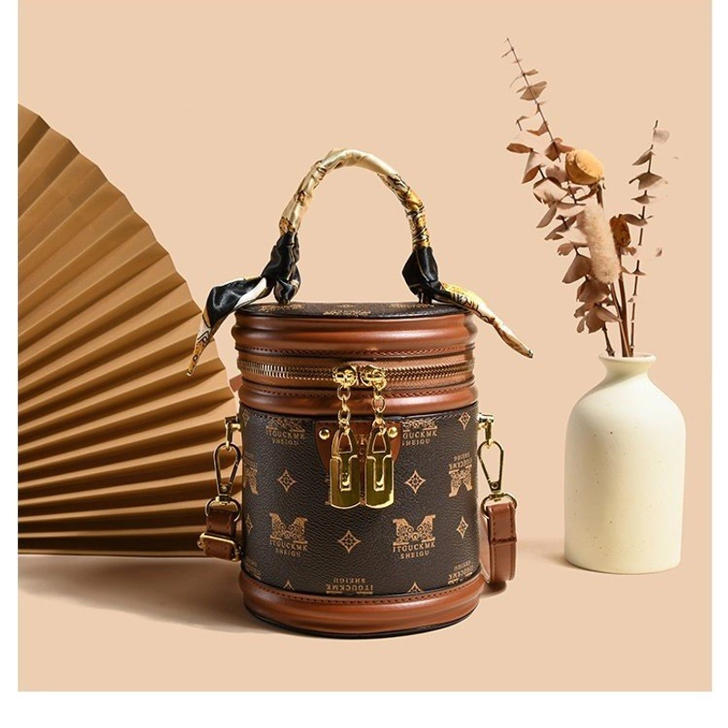 (长14高16厚12)580潮流图案时尚百搭单肩斜挎发财桶包包