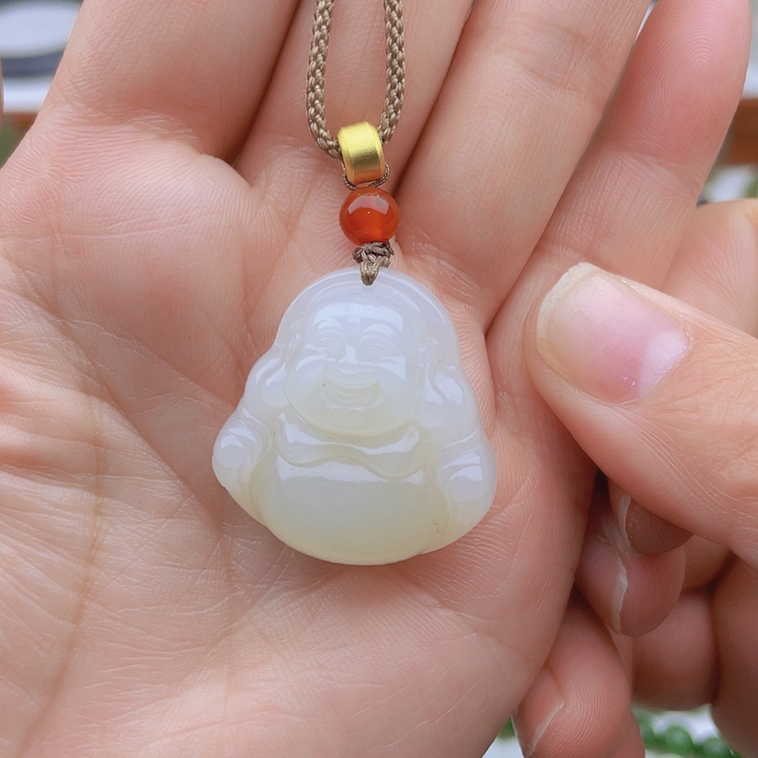 和田玉颈饰未镶嵌