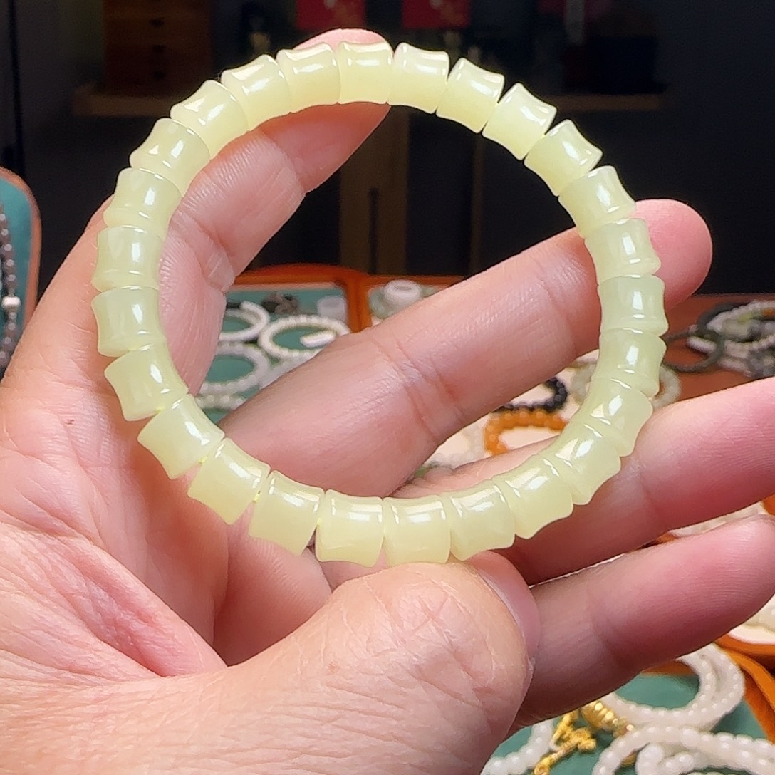 和田玉未镶嵌手链