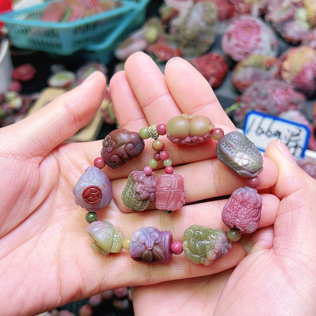 玛瑙/玉髓颈饰未镶嵌桃**物手串