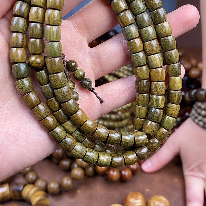 维腊木（绿檀）直切多圈