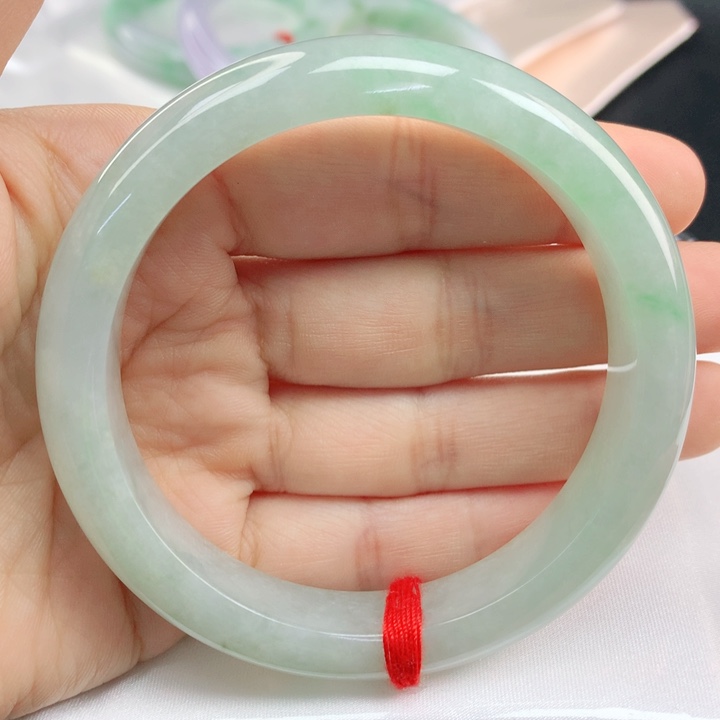 翡翠手镯未镶嵌金丝阳绿59