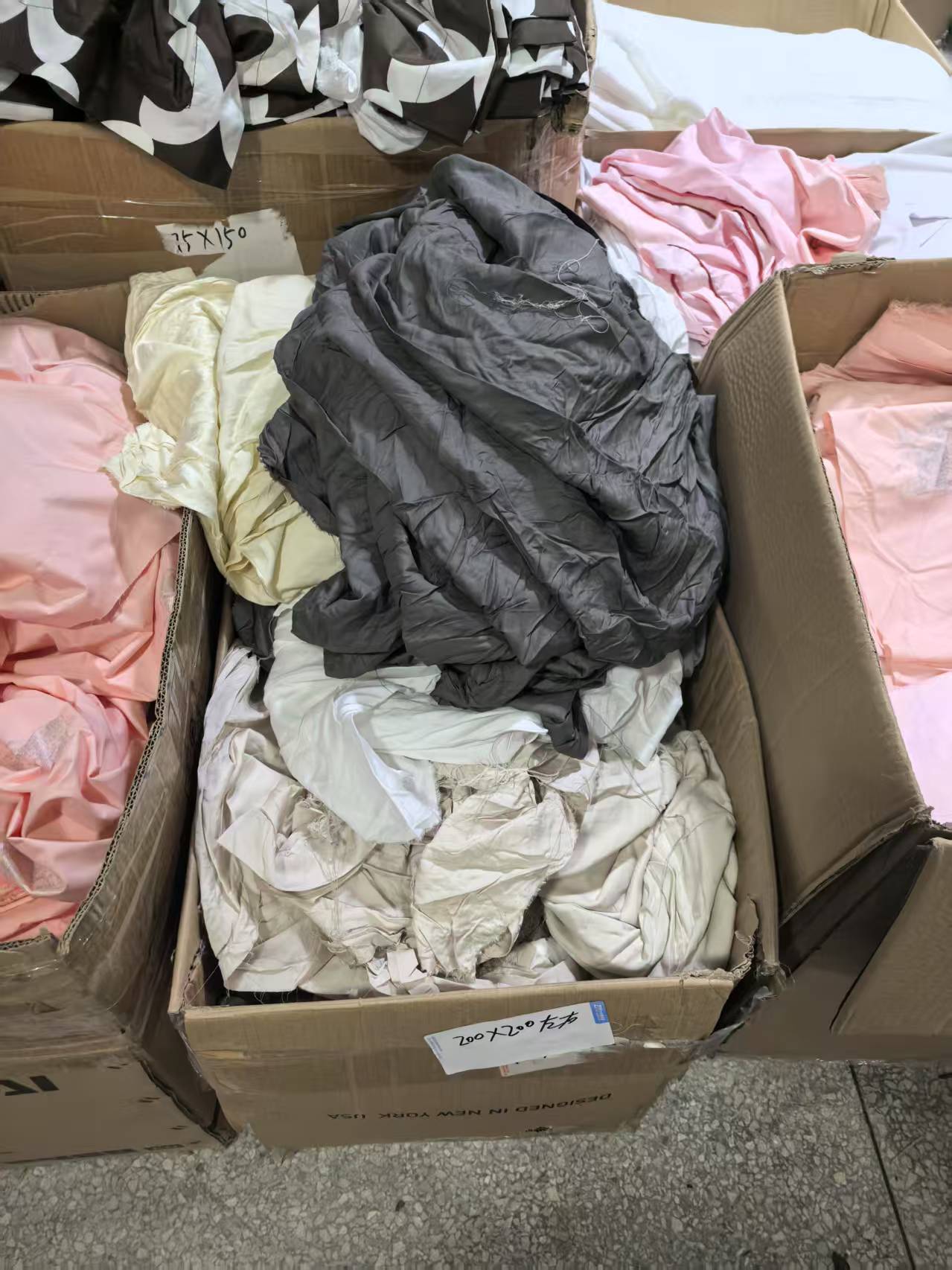 《厚广家》3楼200×200杂款莱赛尔纤维布料 发1张 不挑色