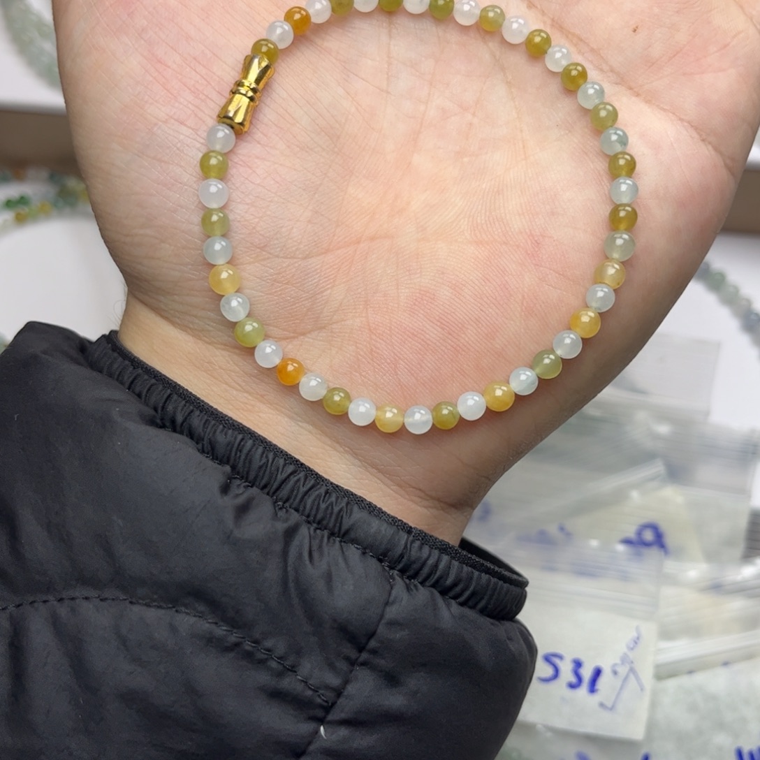 翡翠未镶嵌颈饰122