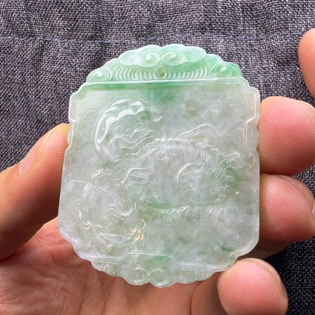 翡翠未镶嵌颈饰66666