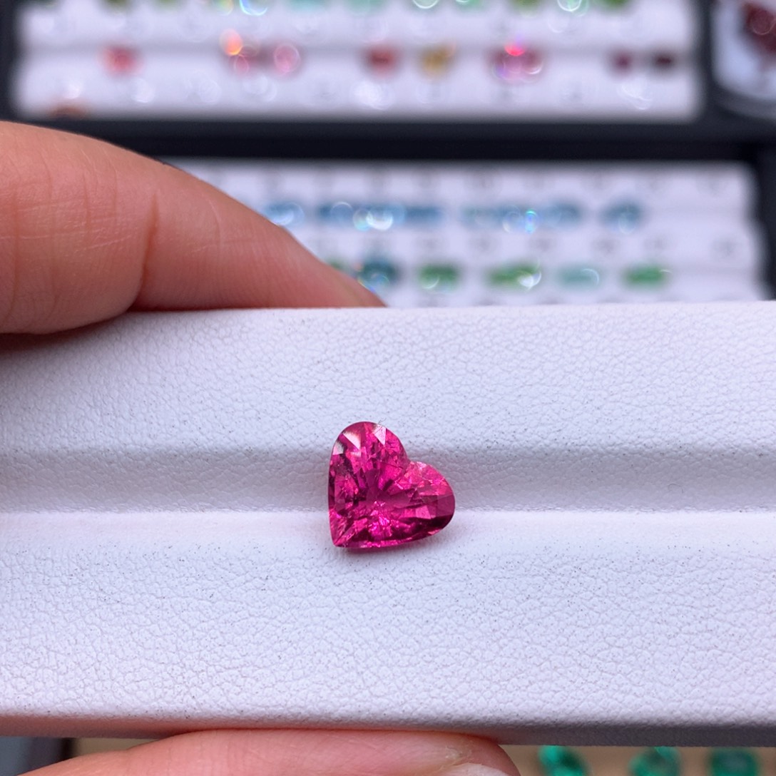 碧玺珠宝半成品未镶嵌