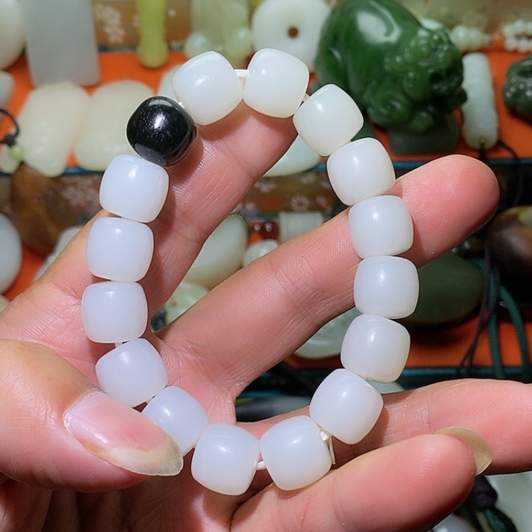 【闪购商品】未镶嵌和田玉（白玉）挂件