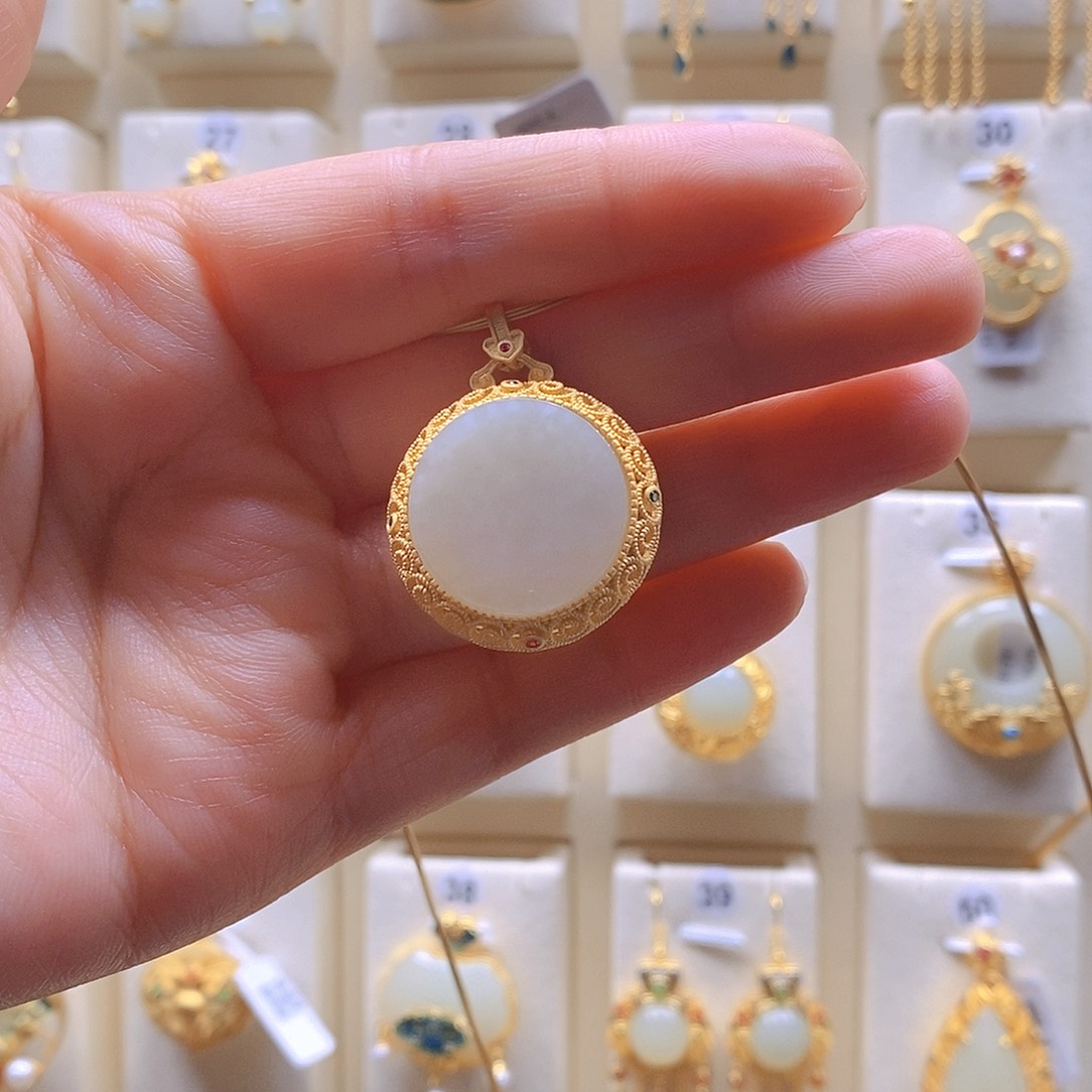 和田玉颈饰银S925镶嵌