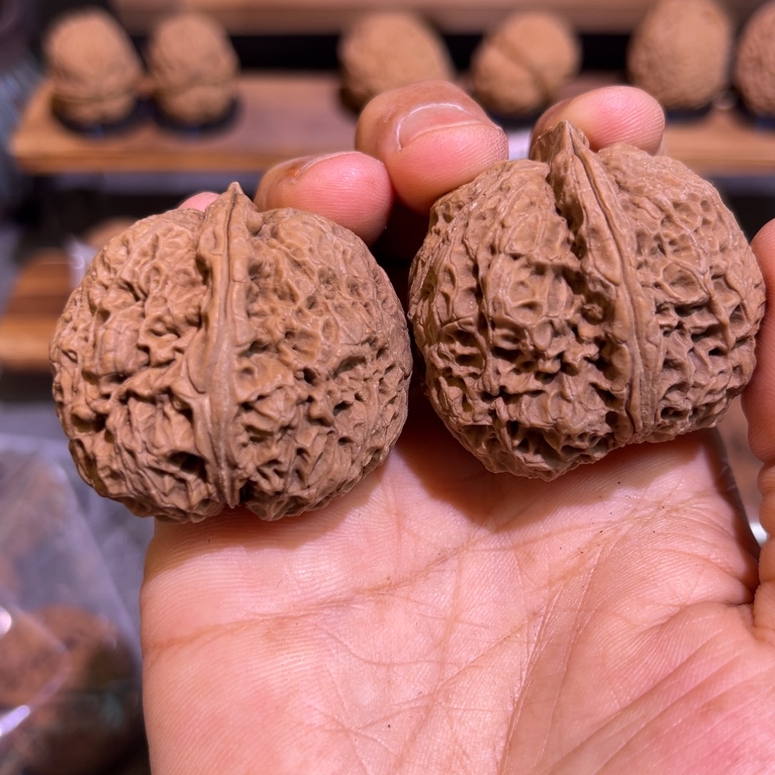 把件文玩核桃红旺云铁14号41mm