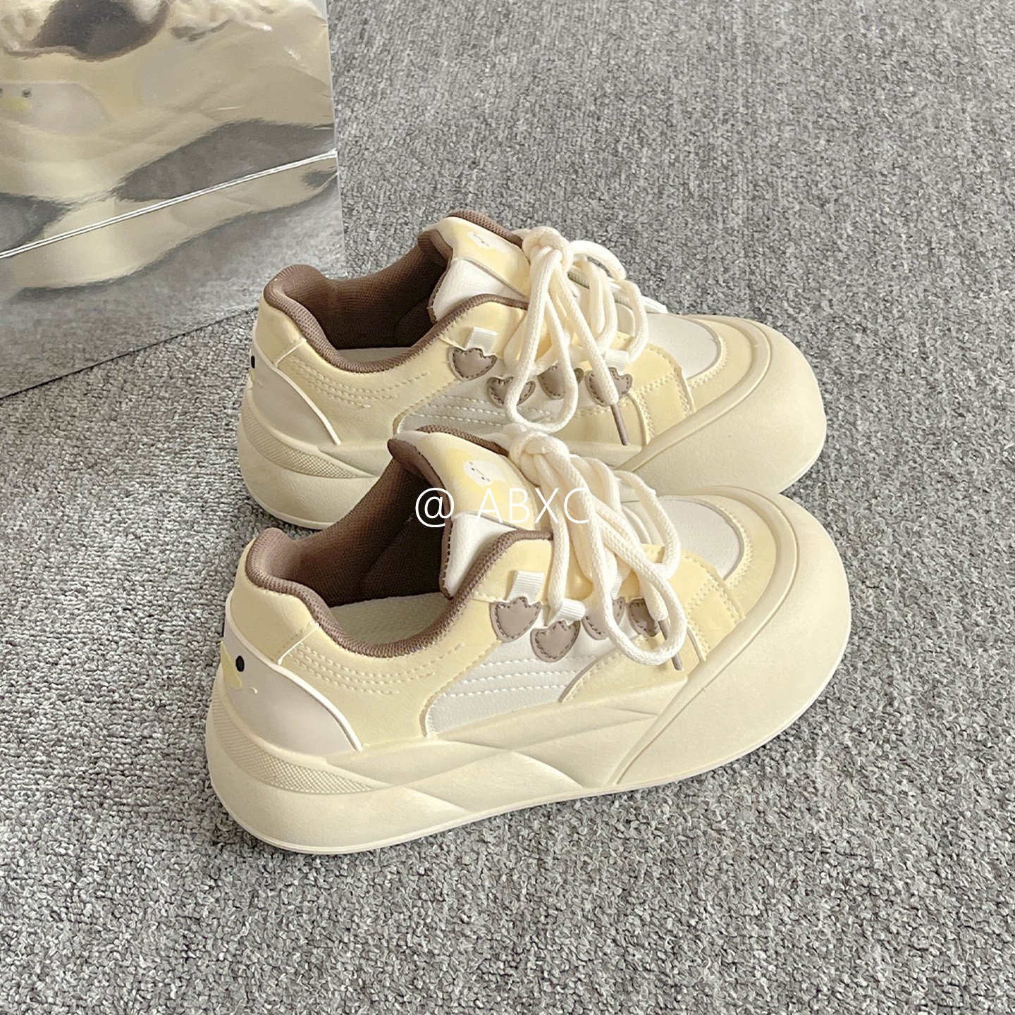 百搭面包鞋女款秋季新款2025爆款板鞋厚底小白鞋小众不撞款休闲鞋