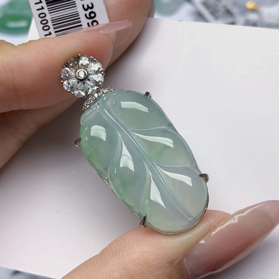 颈饰银S925镶嵌翡翠