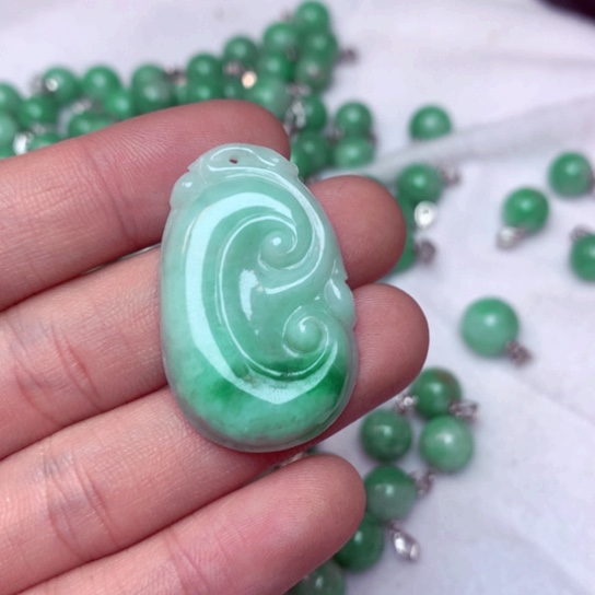 翡翠吊坠(不含链)未镶嵌