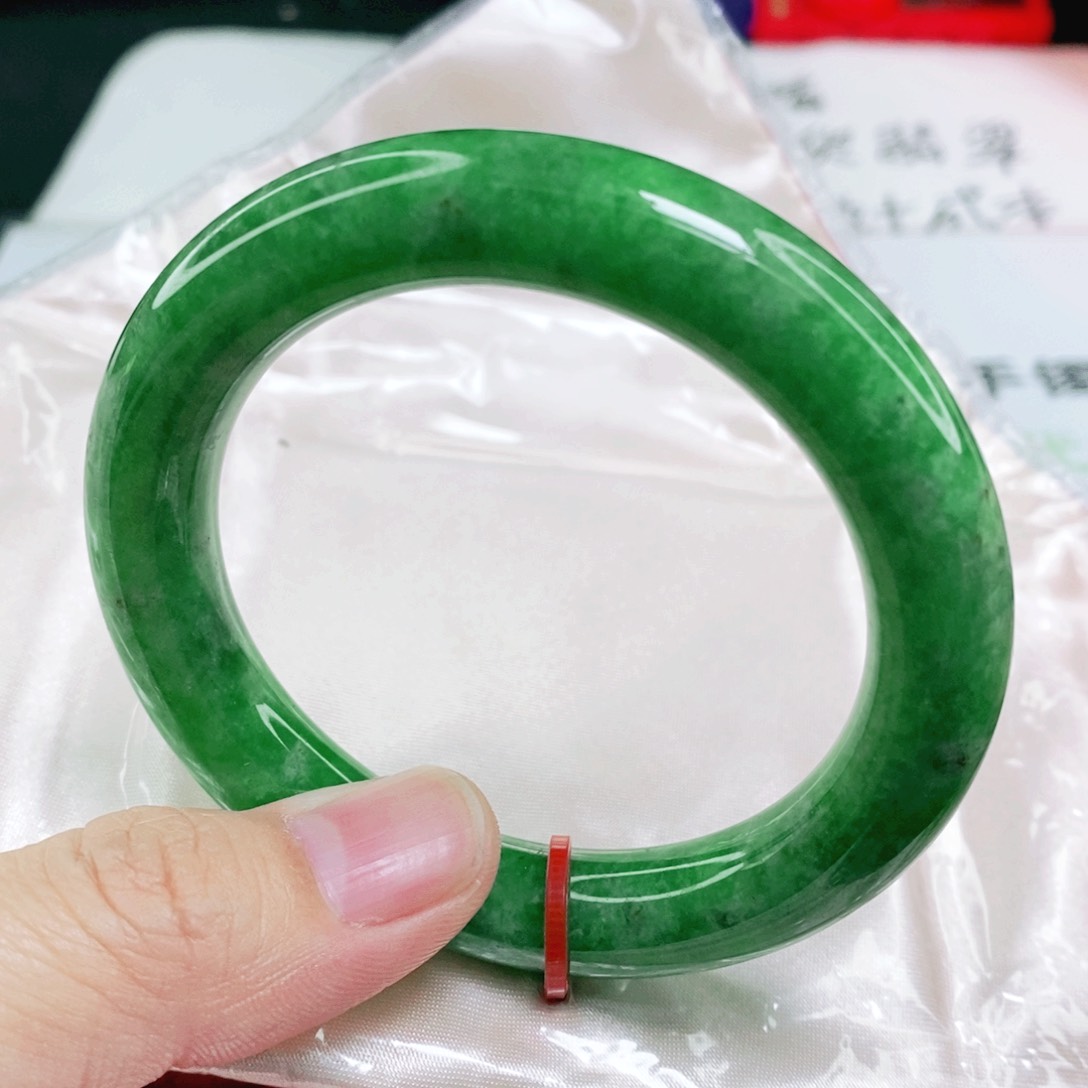 未镶嵌手镯翡翠53.9圈口圆条闭眼冲