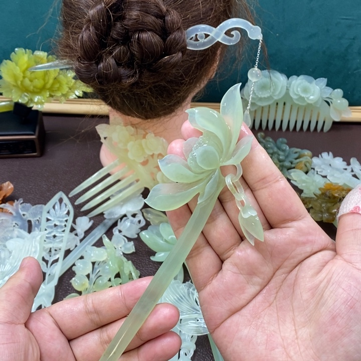 蛇纹石玉发饰未镶嵌初*