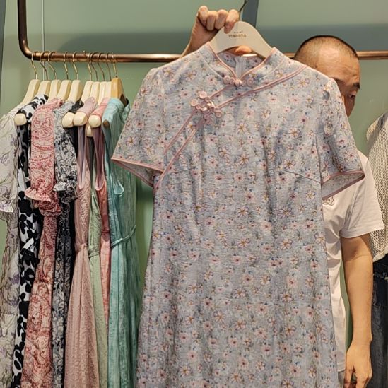 吊带闪购闪购闪购闪购闪购旗袍裙