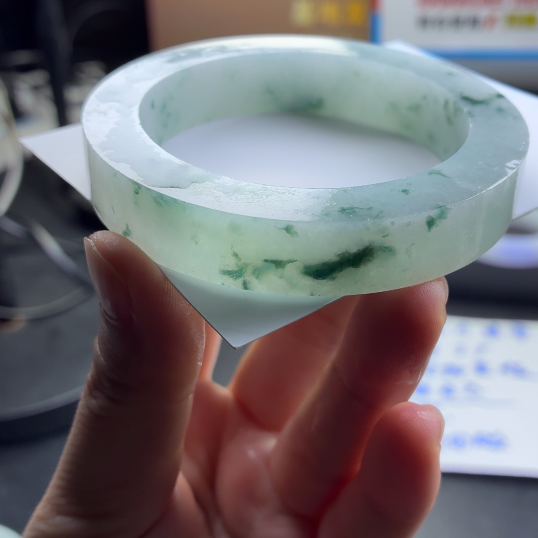 喜***行定制翡翠未镶嵌翡翠