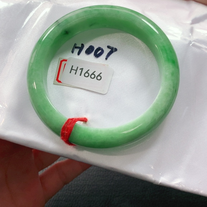 翡翠手镯未镶嵌天然翡翠手镯01