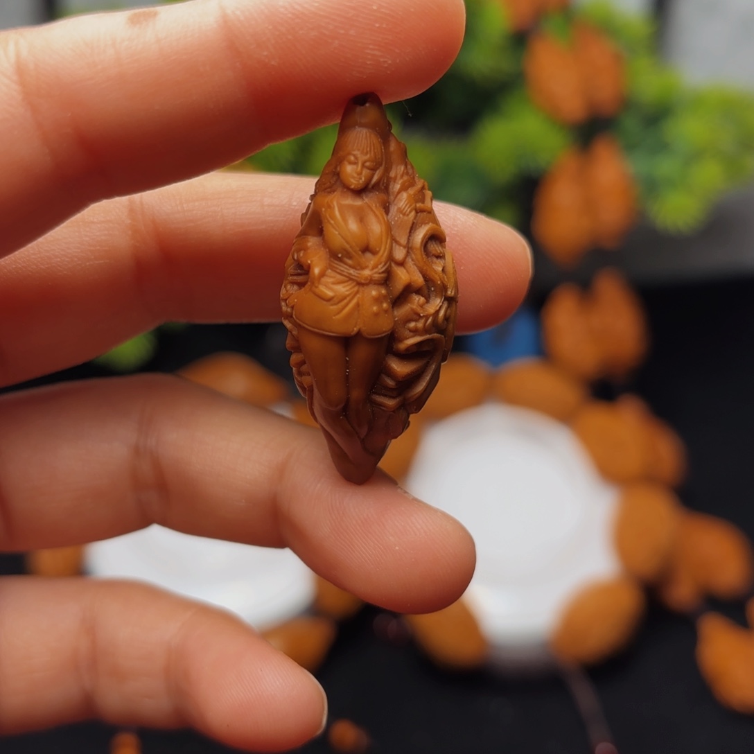 橄榄核手串/手链猫女郎