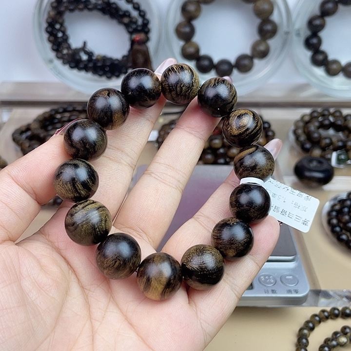 沉香手串闪**迟越南芽庄白奇玉化留疤嘤子虎斑
