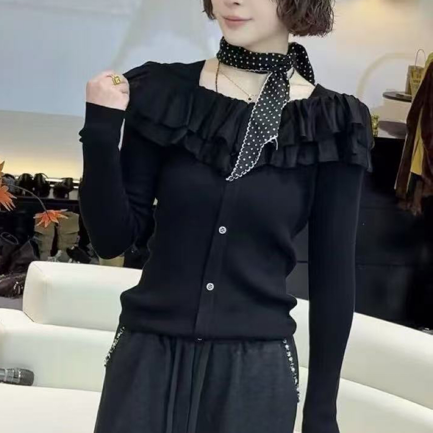 兰兰家蕾丝带扣常规长袖拼接女毛针织衫法式秋冬气质女装