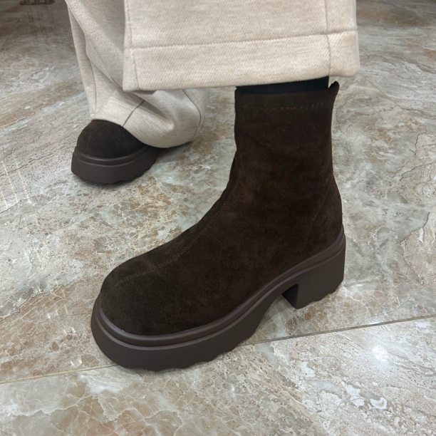 高端女士翻皮单里短靴