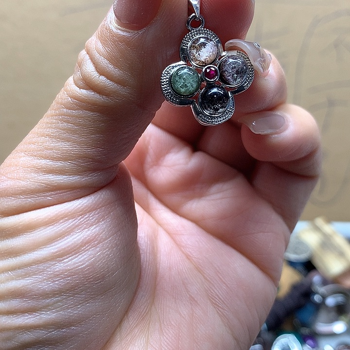 水晶水晶吊坠未镶嵌