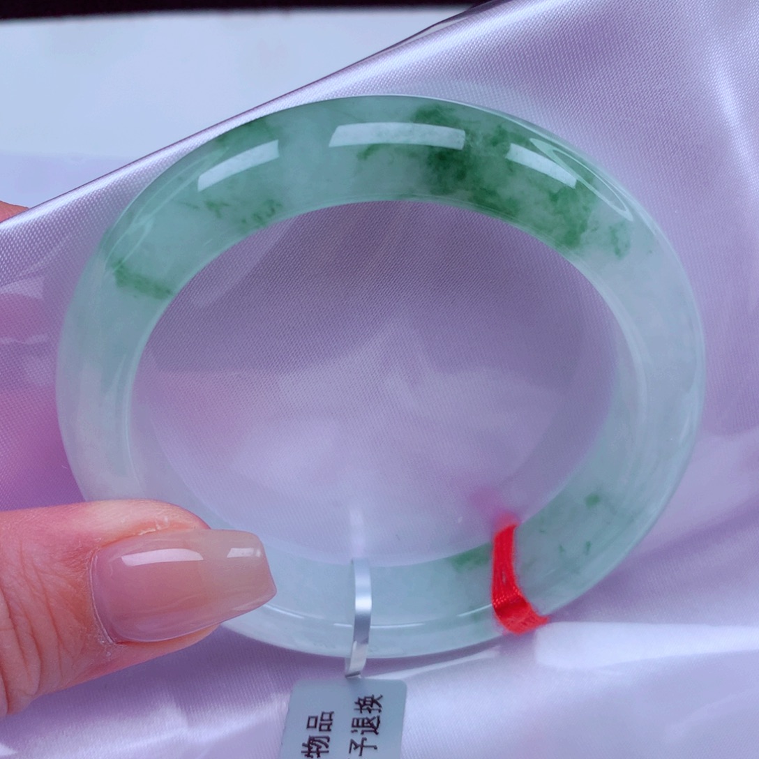 翡翠未镶嵌手镯手镯，