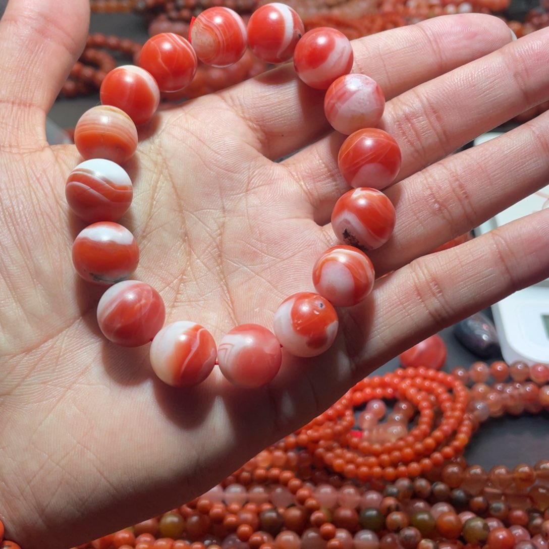 南红玛瑙手链未镶嵌