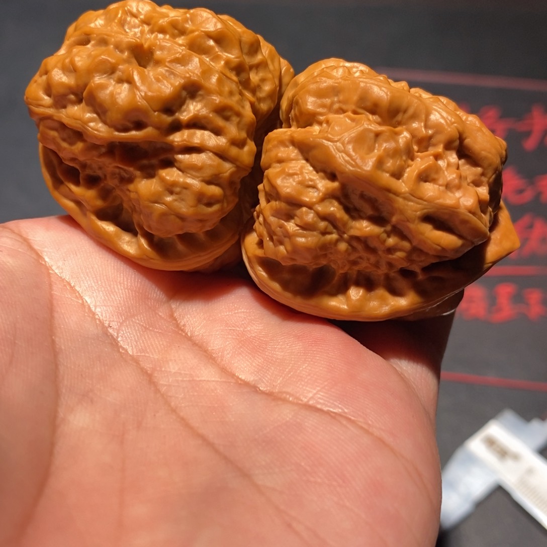 吊坠文玩核桃孤****，520000000