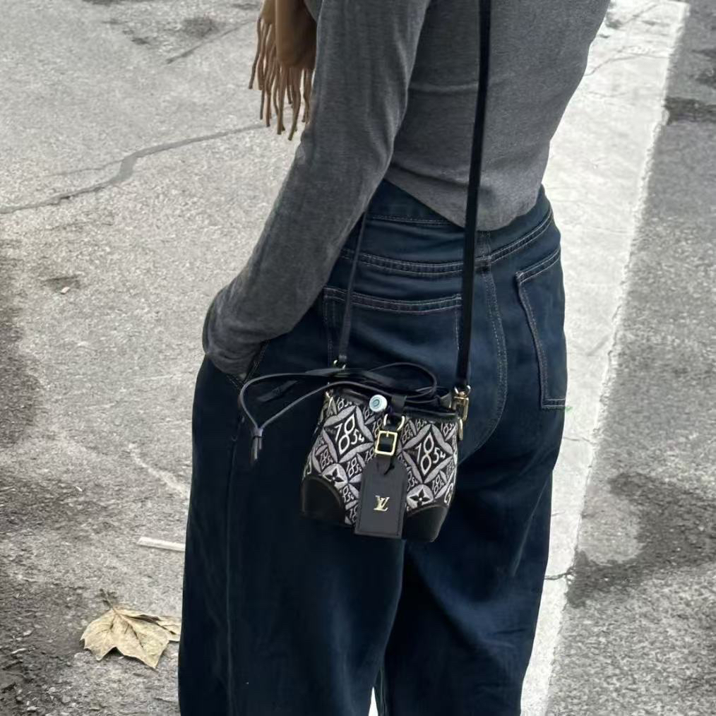 95新 LouisVuitton/路易威登 御古屋/82388/刺绣烧卖包 20年