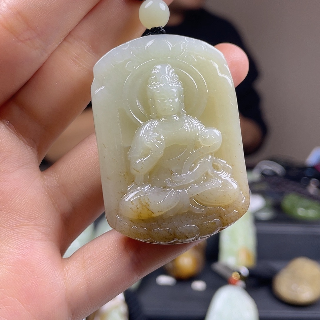 和田玉未镶嵌颈饰