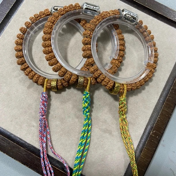 A247小金刚蜂窝龙纹流苏款（桩型 底色 颗数 多样性发其一）