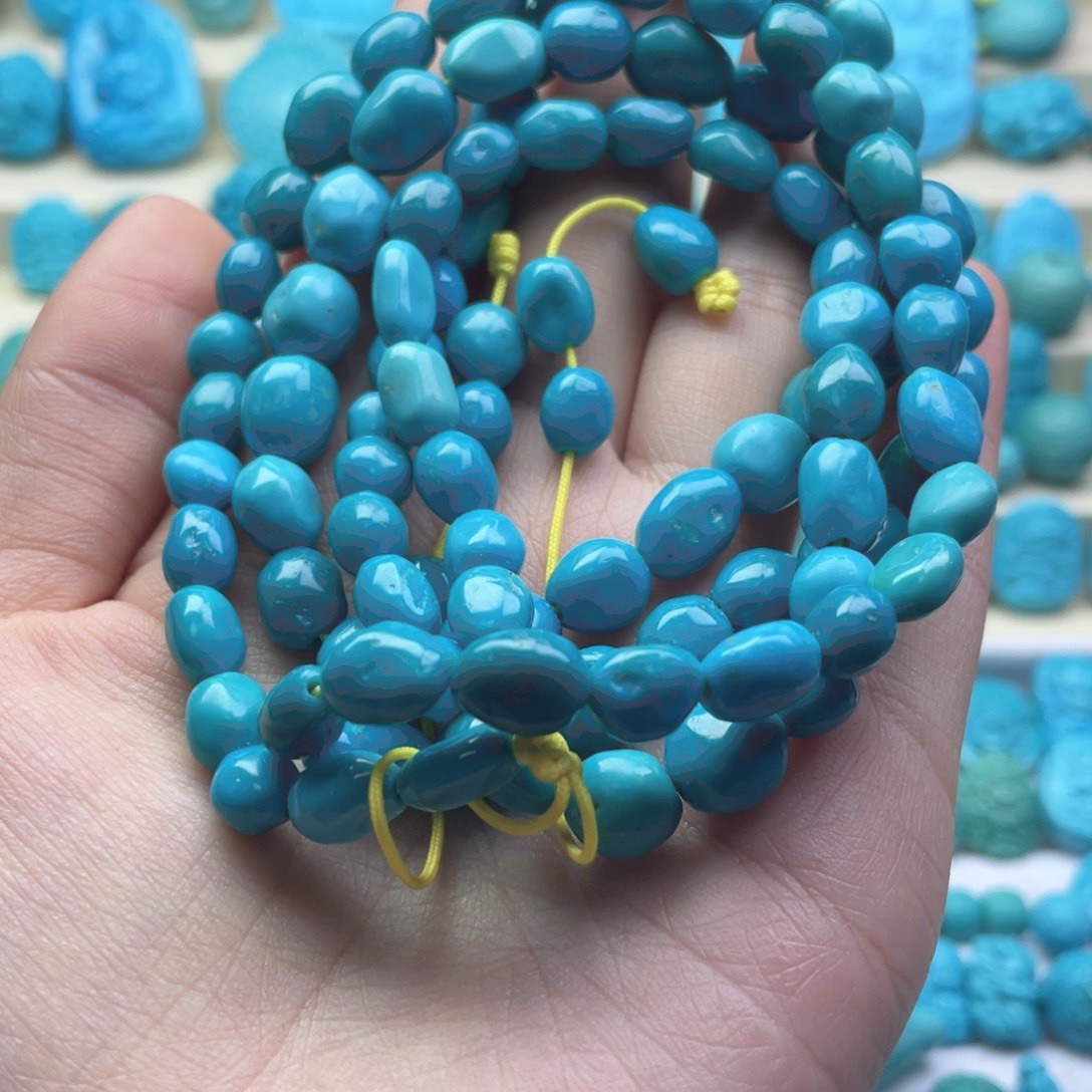 浪***仙绿松石未镶嵌天然原矿绿松石雕刻件