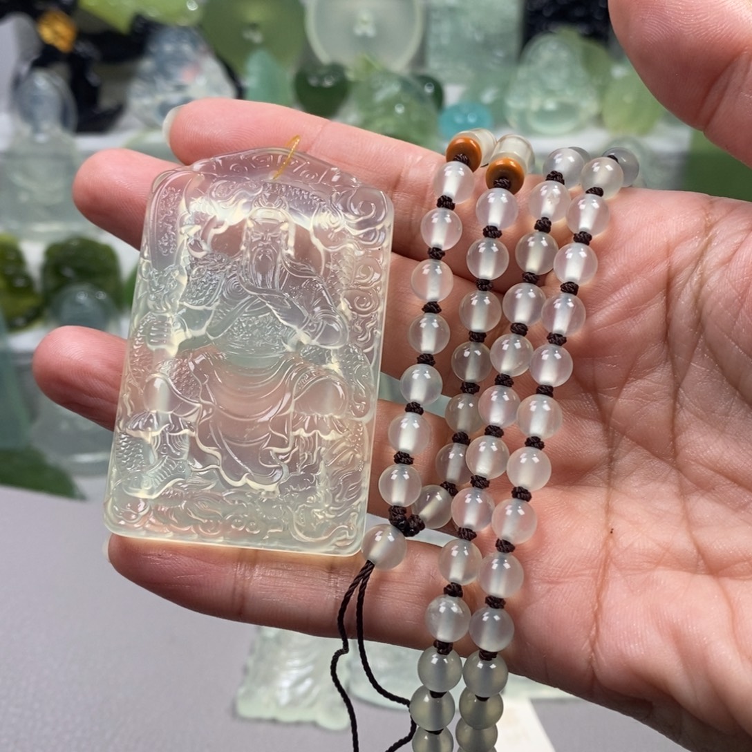 家***蛇纹石玉未镶嵌颈饰