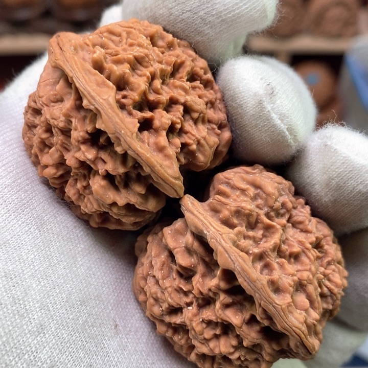 文玩核桃吊坠35全品货头山地红皮小百花山满天星