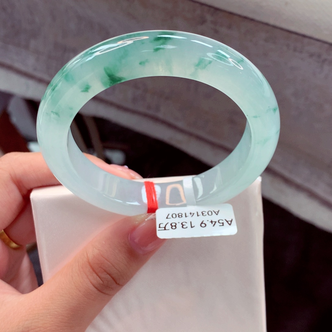 翡翠未镶嵌手镯吉****兵（26）定金